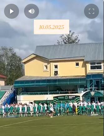 Открывали футбольный матч